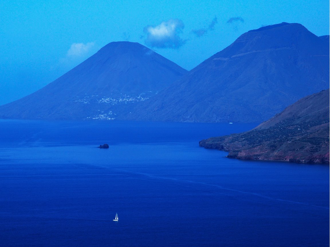 Aeolian Islands Yacht Destination Evidence Yachting 9